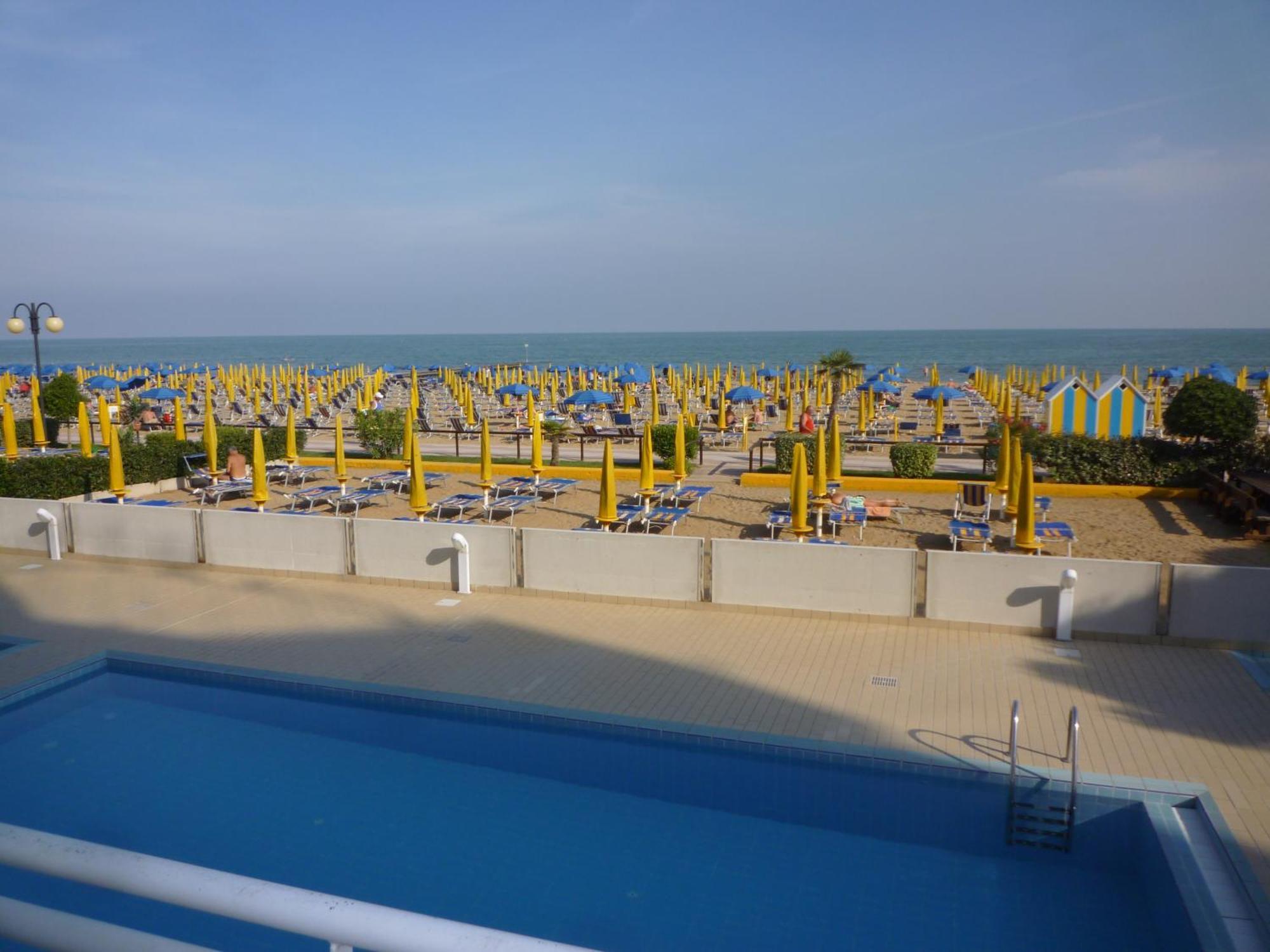 Semiramis Appartement Lido di Jesolo Buitenkant foto