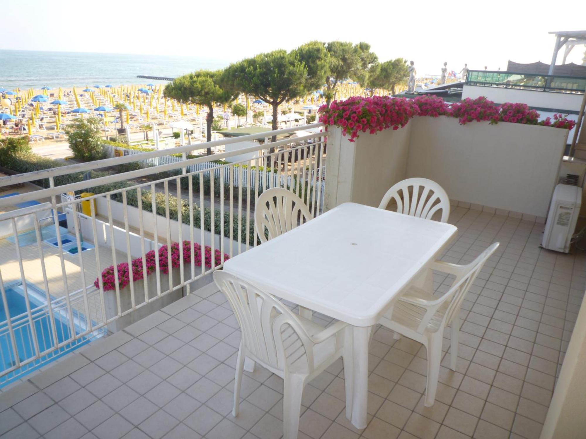 Semiramis Appartement Lido di Jesolo Buitenkant foto